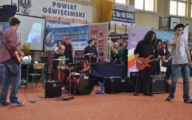 Szkoły powiatowe zapraszają gimnazjalistów