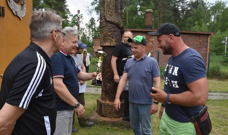 Wędkarze-samorządowcy walczyli o puchar i prestiż