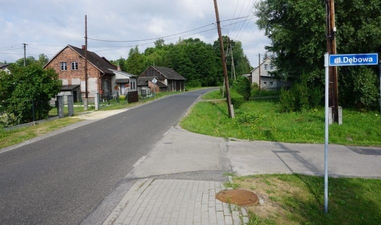 We Włosienicy będzie bezpieczniej. Rusza budowa chodnika na ul. Suskiego