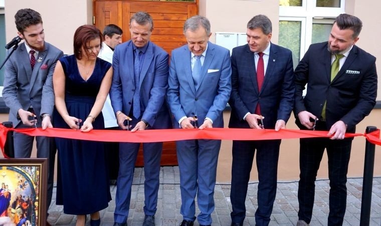 Historyczna chwila – pierwszy akademik w Oświęcimiu oficjalnie otwarty!