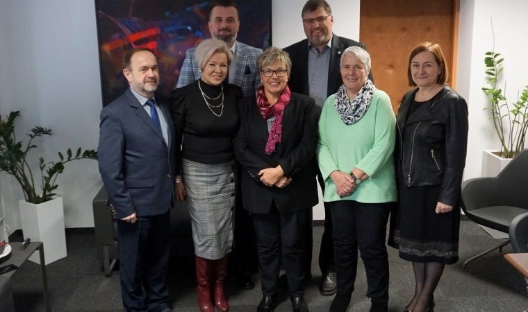 Razem ku otwartej i tolerancyjnej Europie. Partnerstwo powiatów zobowiązuje