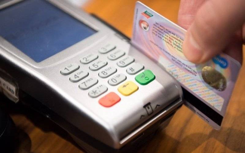 Od 1 września płatności w Starostwie wyłącznie przez terminale płatnicze