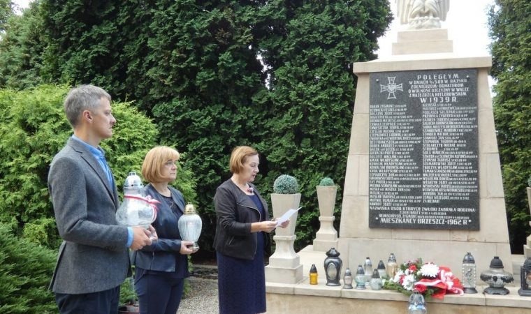 Upamiętnili poległych w Brzeszczach w walce z niemieckim najeźdźcą