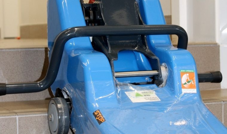 Niepełnosprawni uczniowie bez przeszkód dotrą do szkolnych pracowni