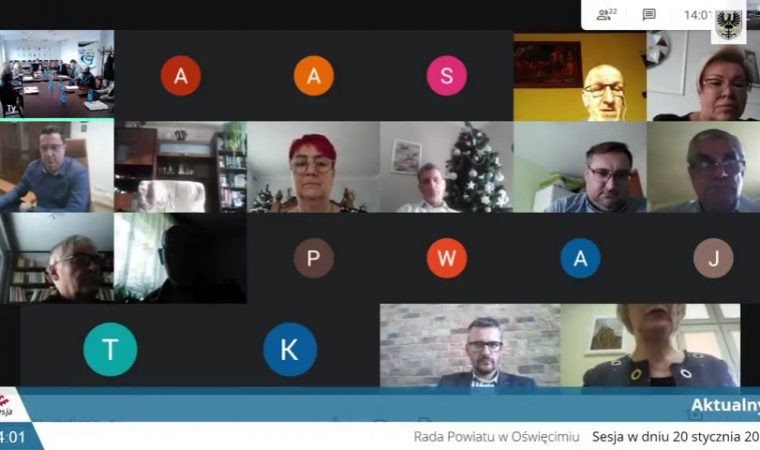 Pierwsza w tym roku sesja rady pod znakiem zdrowia i oświaty