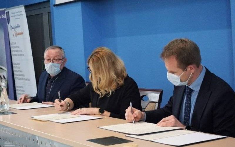 Oświęcimska uczelnia wiąże się z czołowym producentem samochodów