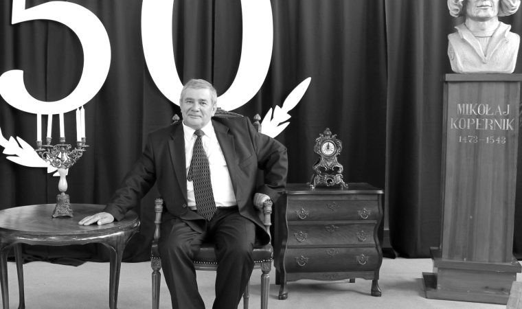 Nie żyje Adam Gasiński, wieloletni wicedyrektor kęckiego „Kopernika”