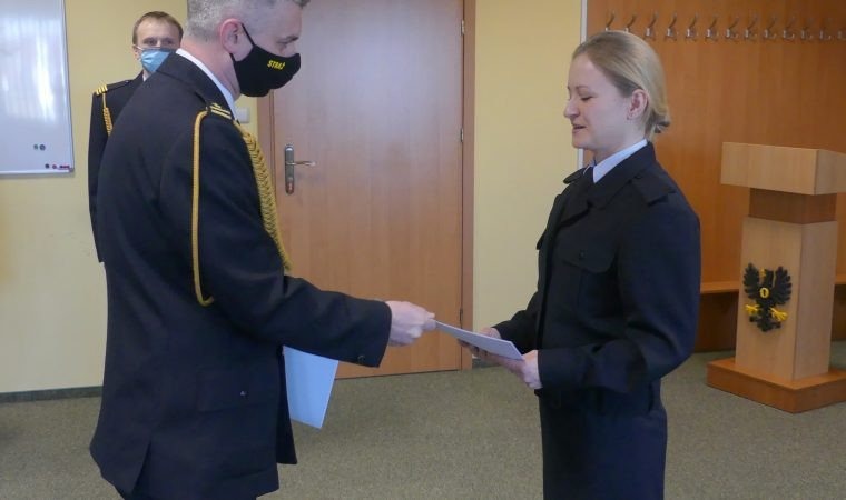 Ślubowanie w Komendzie Powiatowej Państwowej Straży Pożarnej