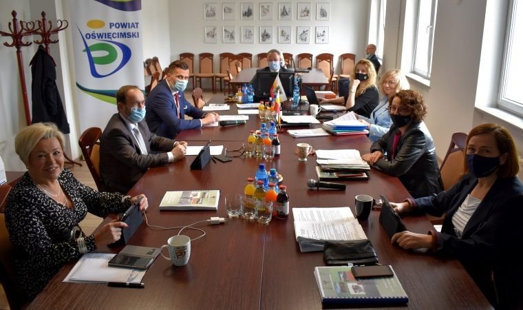 Wotum zaufania i absolutorium dla Zarządu Powiatu w Oświęcimiu