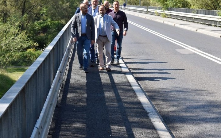 Bezpieczniej dla pieszych na moście w Kętach