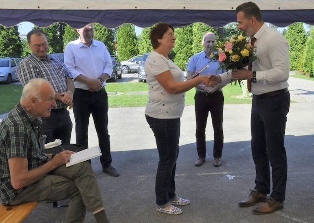 Bartnicy podsumowali sezon. Mniej miodu z powodu mokrego lata
