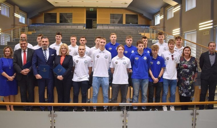 „Szable” na tafli. Porozumienie o powołaniu drużyny uniwersyteckiej Sabers Oświęcim