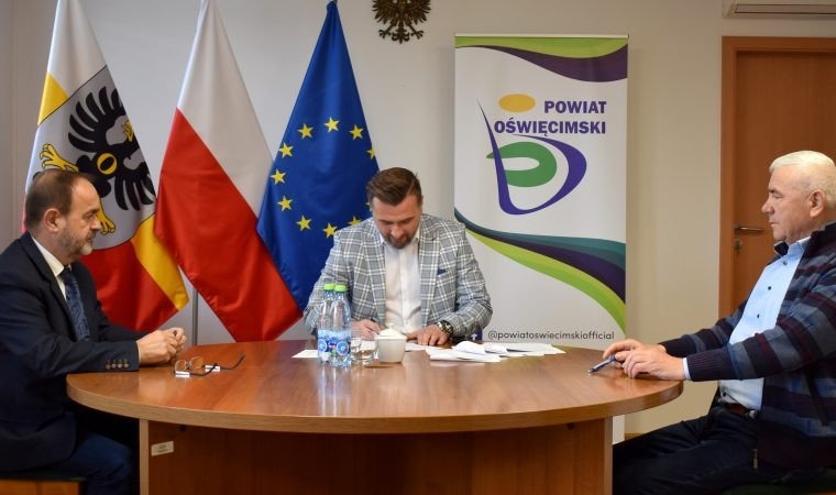 Dwa odcinki drogi powiatowej w Bobrku idą do przebudowy