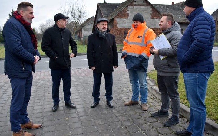 Wygodnie i bezpiecznie po przebudowanej drodze powiatowej w Gminie Przeciszów