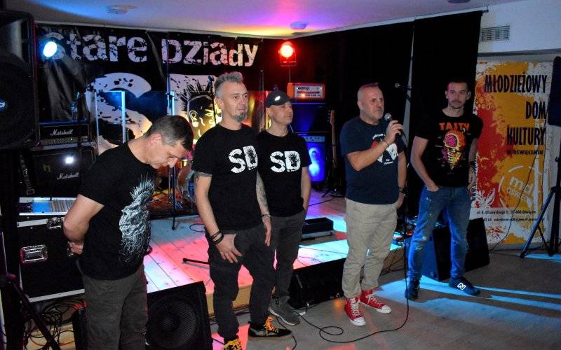 Powiat Oświęcimski mecenasem kultury. Stare Dziady z debiutancką płytą