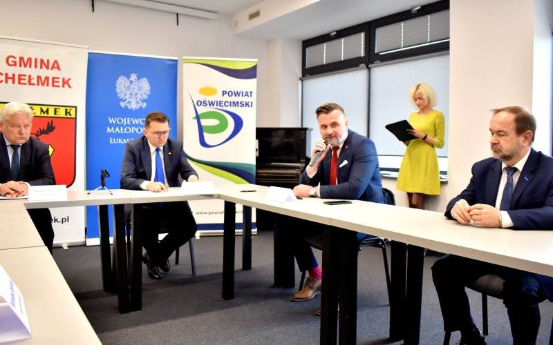 Samorządy oczekują większego wsparcia inwestycji z OSPR