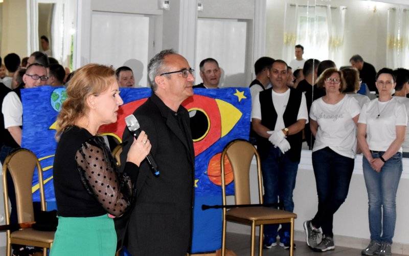 Poznać, aby zrozumieć