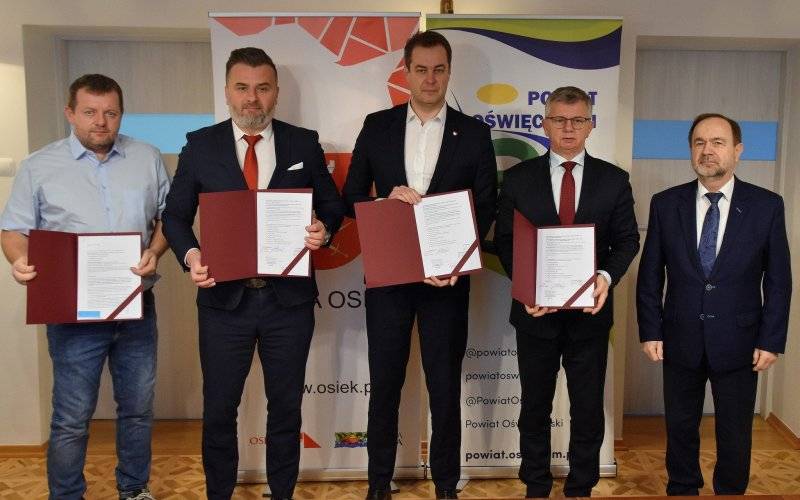 Będzie bezpieczniej dla pieszych na drodze powiatowej w Osieku