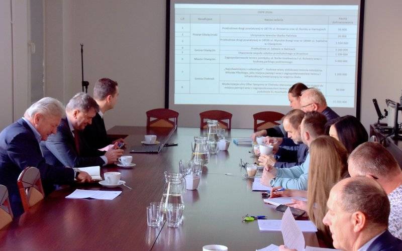 Tegoroczne inwestycje w samorządach z rządowego programu. Co dalej z OSPR?