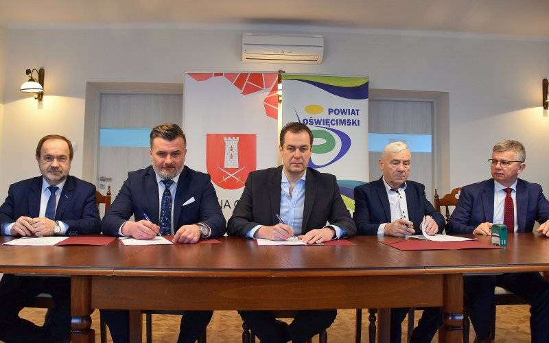 Miliony na modernizację kolejnego odcinka drogi powiatowej w Osieku