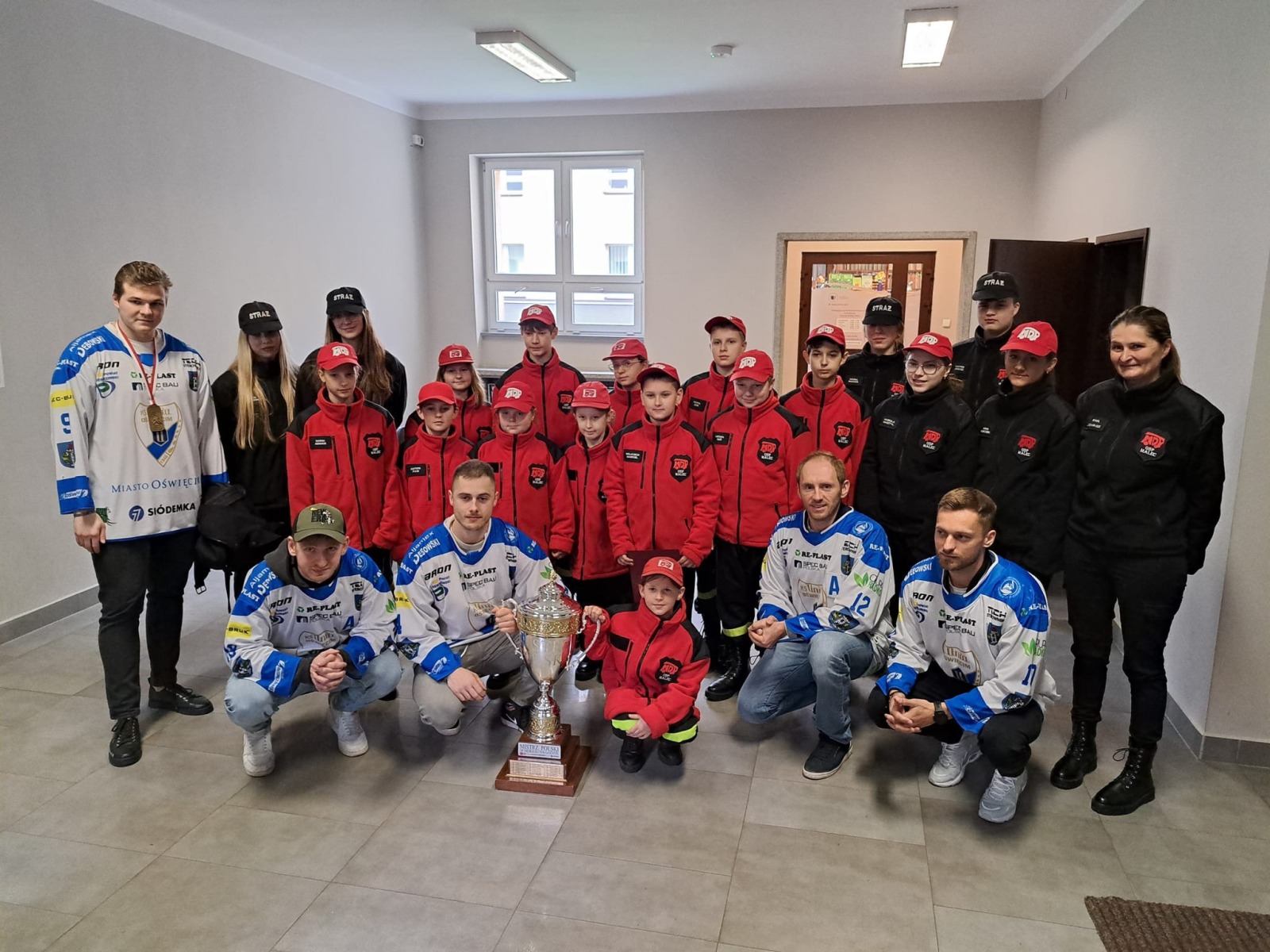 Podziękowania od radnych dla hokeistów i druhów z Malca