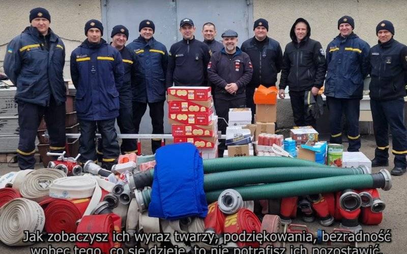 Łączy ich potrzeba pomagania (film)