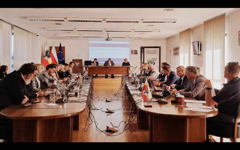 Zapowiedź lutowej sesji Rady Powiatu w Oświęcimiu