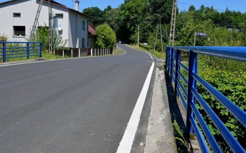 Zmodernizowany odcinek drogi powiatowej w Malcu