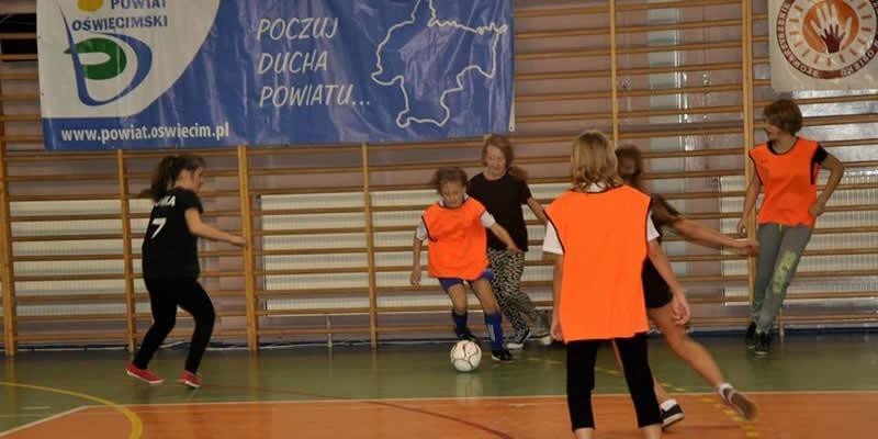 Osiek - turniej "dzikich drużyn" na hali ZSP Nr 1 dla dzieci i młodzieży