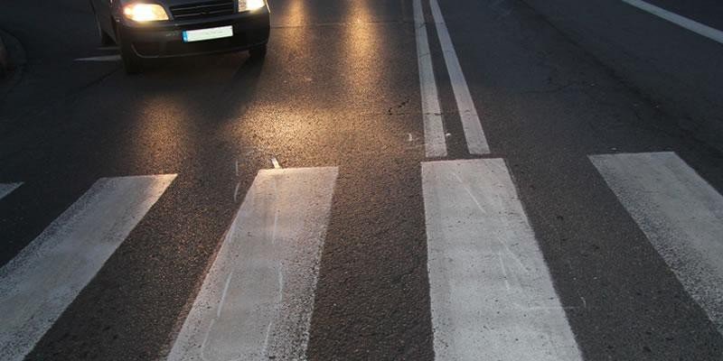 Kęty - na ulicy Sobieskiego osobowe Renault potrąciło kobietę