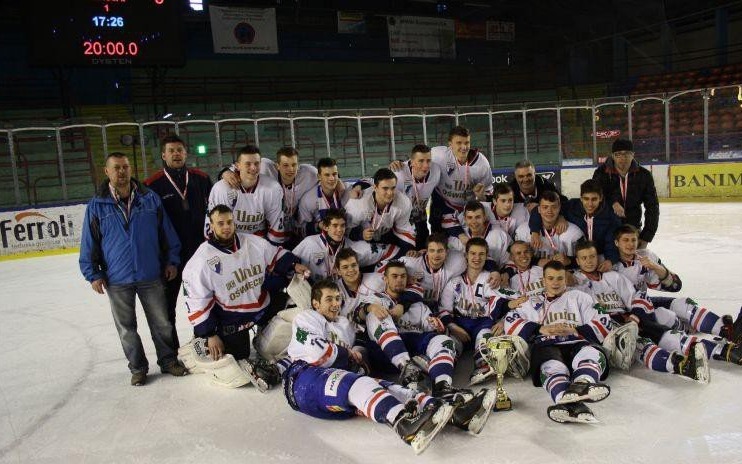 Hokeiści Uczniowskiego Klubu Hokejowego Unia Oświęcim wicemistrzami Polski Juniorów