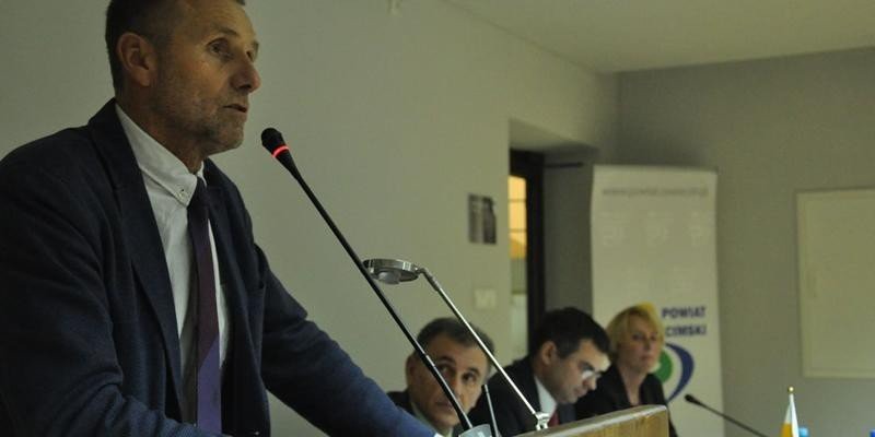 Powiat - starostą został Zbigniew Starzec