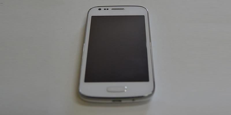 Oświęcim - zostawiła otwarte drzwi do samochodu. Straciła komórkę