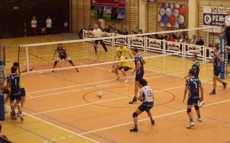 SIATKÓWKA. Szósta z rzędu porażka kęczan
