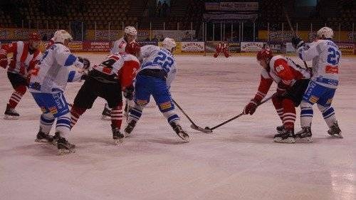 HOKEJ NA LODZIE. Los wziął, to co dał...