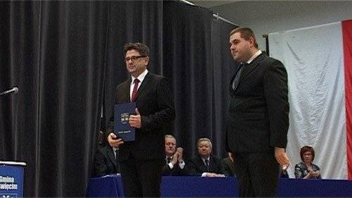 GROJEC. Wójt Bartosz złożył ślubowanie - ZOBACZ FILM