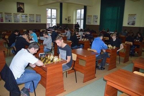 SZACHY. Mistrzowie królewskiej gry...