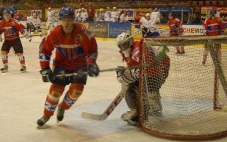 HOKEJ NA LODZIE. Z Polonią Unia zagra na własnym lodzie