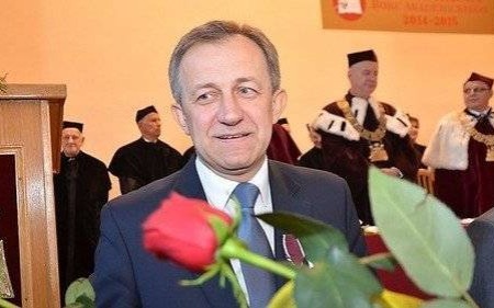 OŚWIĘCIM. Rektor Witold Stankowski odznaczony Złotym Krzyżem Zasługi