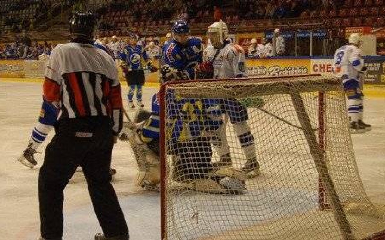 HOKEJ NA LODZIE. Uff, nareszcie... Unia wygrywa!