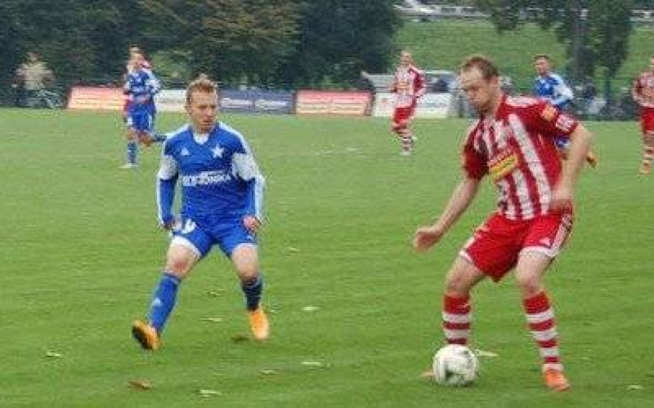 PIŁKA NOŻNA. Radość i smutek po meczu solarzy