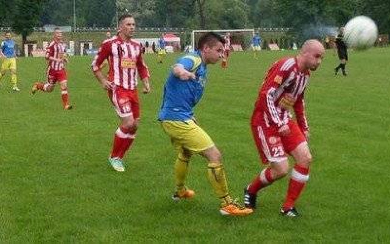 PIŁKA NOŻNA. Rezerwy "Białej Gwiazdy" w Oświęcimiu