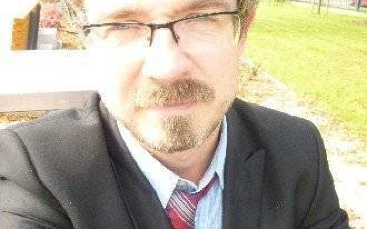 FELIETON. Do Przyjaciół Janusza Chwieruta: nie popieram