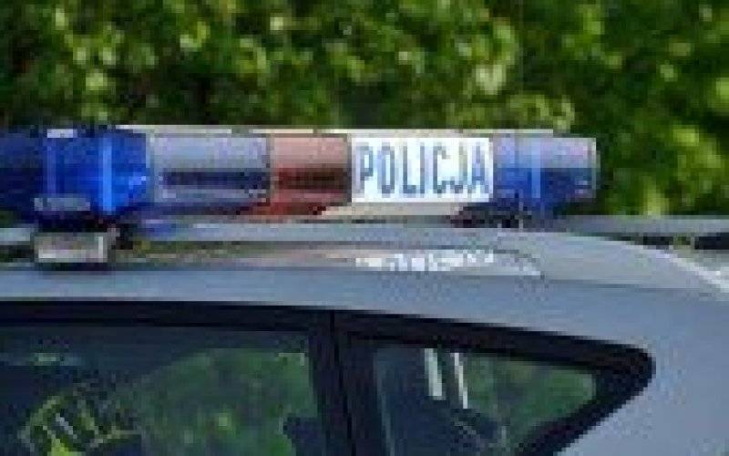 PIOTROWICE. Policjanci poszukują sprawcy włamania