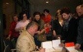 OŚWIĘCIM. Jarosław Kret w oświęcimskiej książnicy