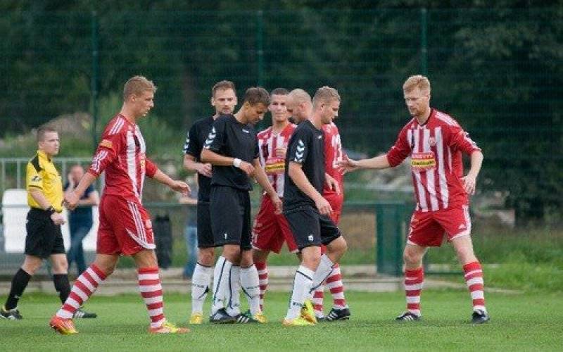 PIŁKA NOŻNA. Planowe punkty solarzy