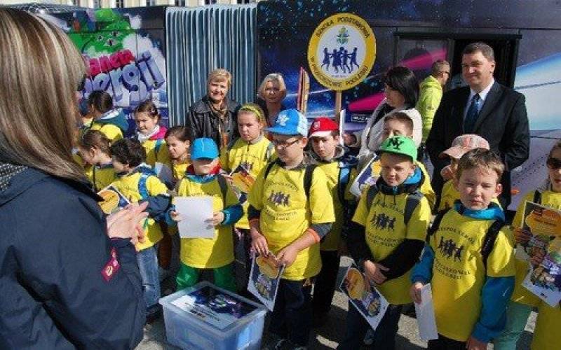 PŁYWANIE. Złoto-srebrny Wojciech Wojdak