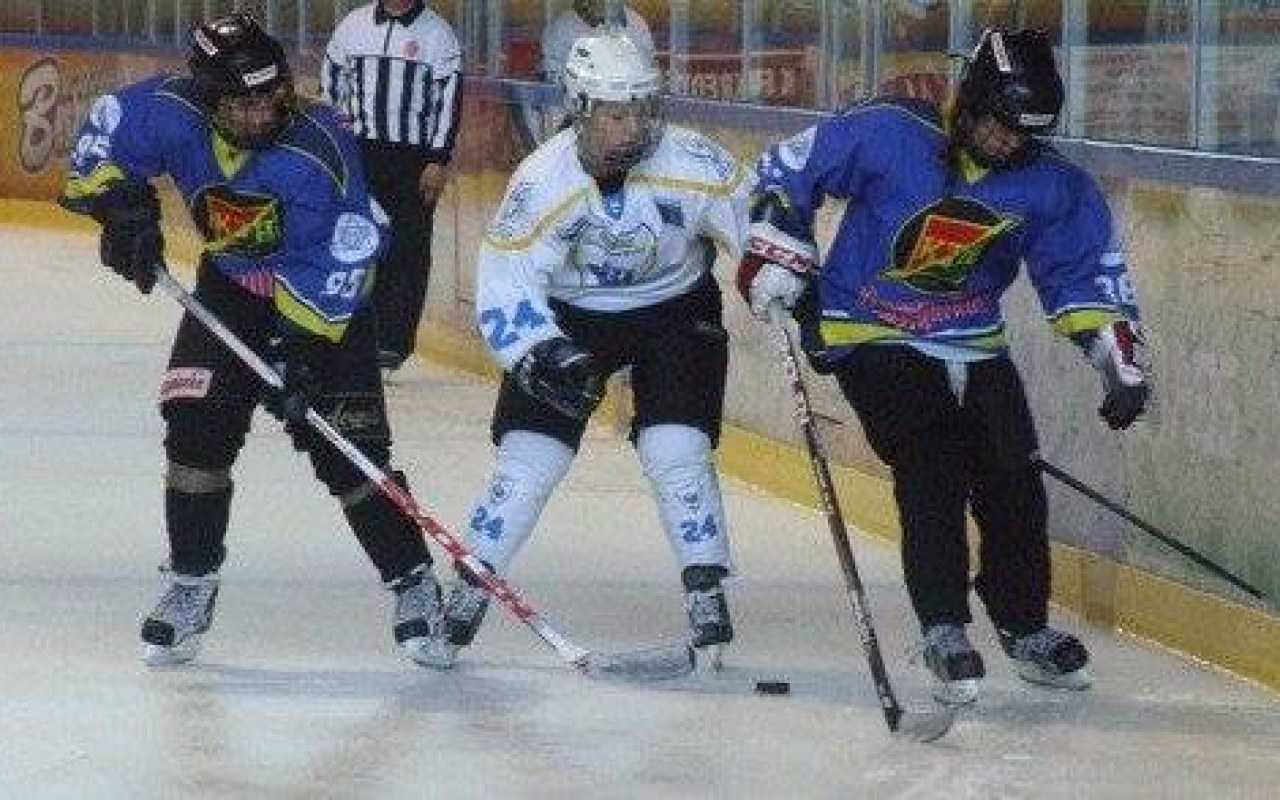 KOBIECY HOKEJ. Unitki zatrzymane