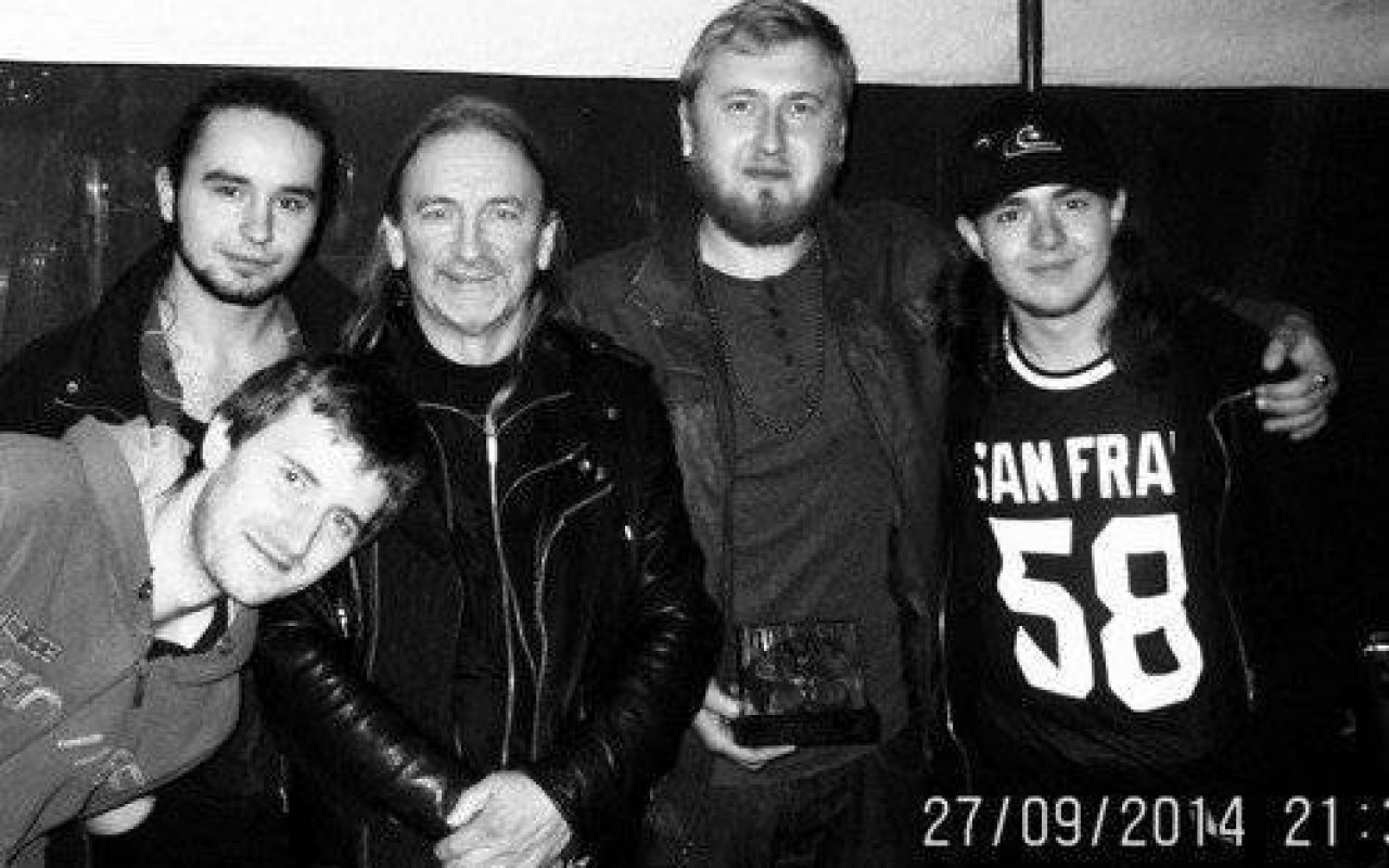 KĘTY. Marek Piekarczyk gratuluje chłopakom z Oświęcimia