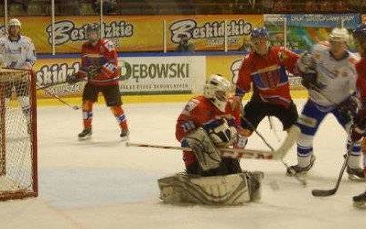 HOKEJ NA LODZIE. „Dwucyfrówka” na dobry początek